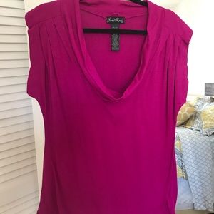 Short sleeve low neck line top
